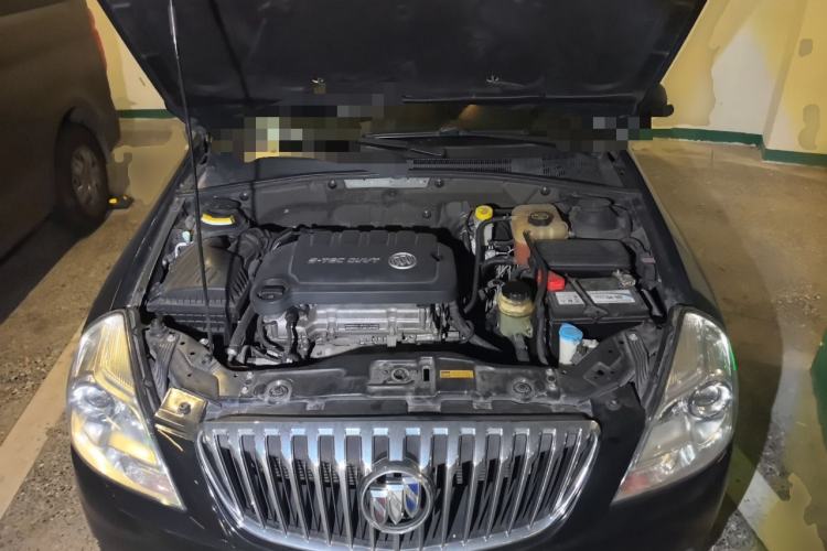 Used Buick Excelle 2013 1.5L Manual Classic Model Engine Bay