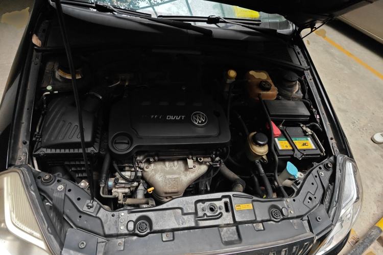 Used Buick Excelle 2013 1.5L Manual Classic Model Engine Bay