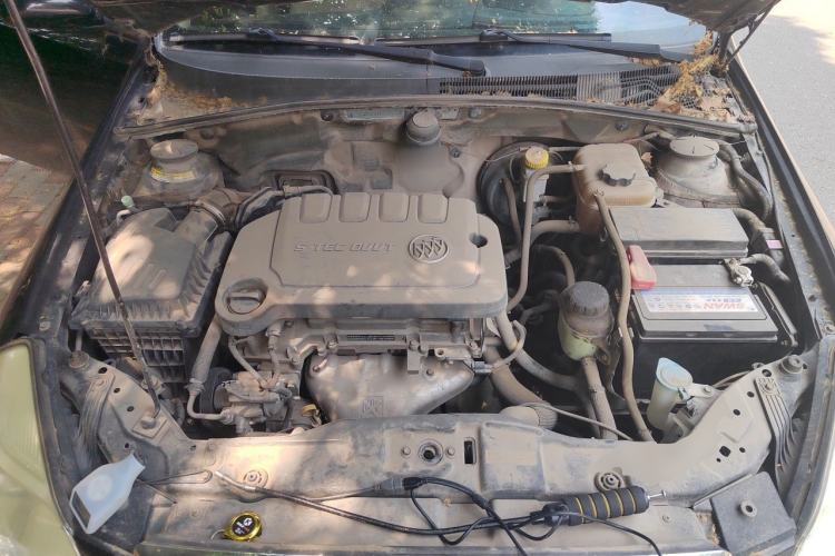Used Buick Excelle 2013 1.5L Manual Classic Model Engine Bay