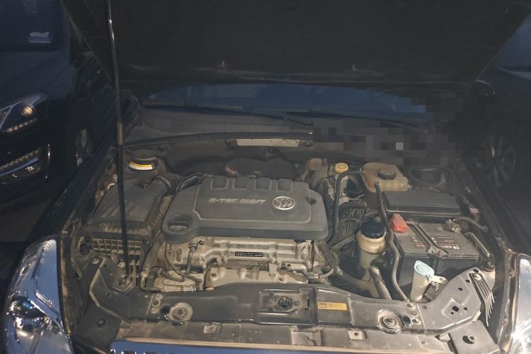 Used Buick Excelle 2013 1.5L Manual Luxury Model Engine Bay Right