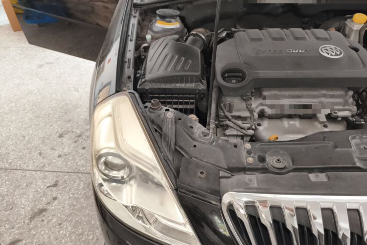 Used Buick Excelle 2013 1.5L Automatic Classic Model Engine Bay Right