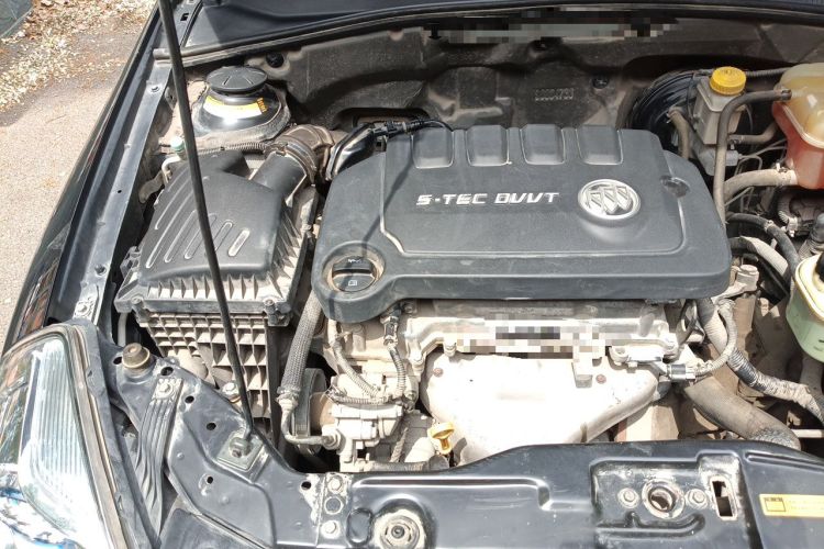 Used Buick Excelle 2013 1.5L Manual Classic Model Engine Bay Right