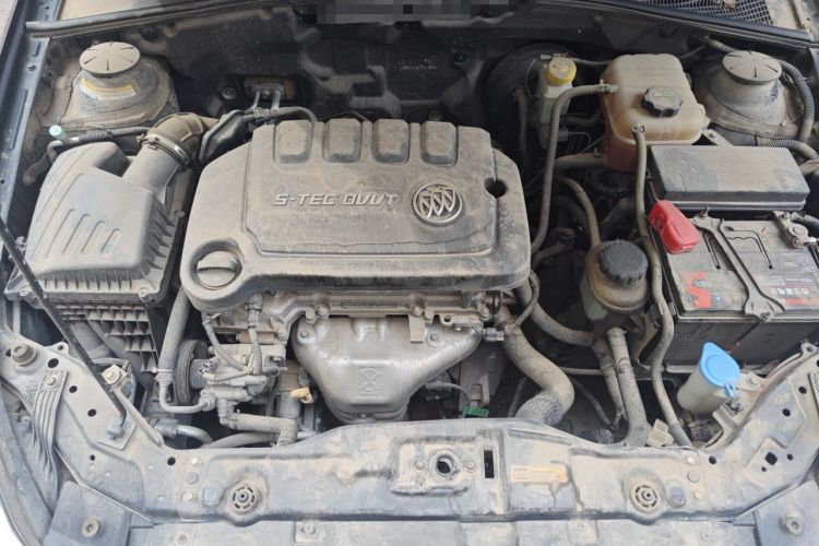 Used Buick Excelle 2013 1.5L Manual Classic Model Engine Bay