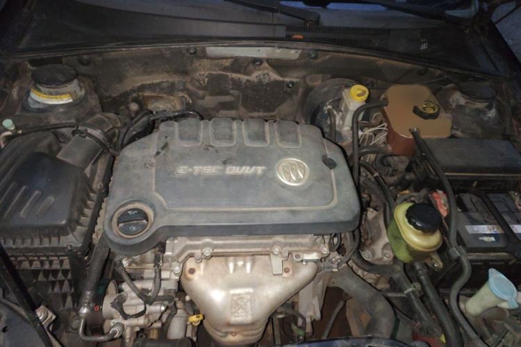 Used Buick Excelle 2013 1.5L Manual Classic Model Engine Bay