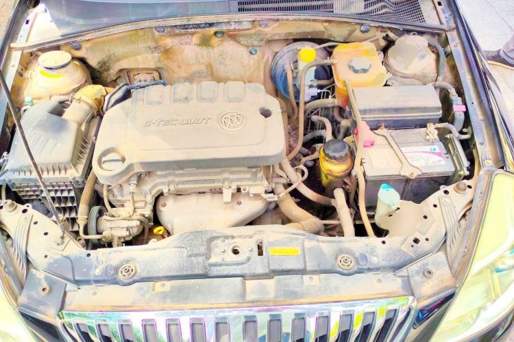 Used Buick Excelle 2013 1.5L Manual Classic Model Engine Bay