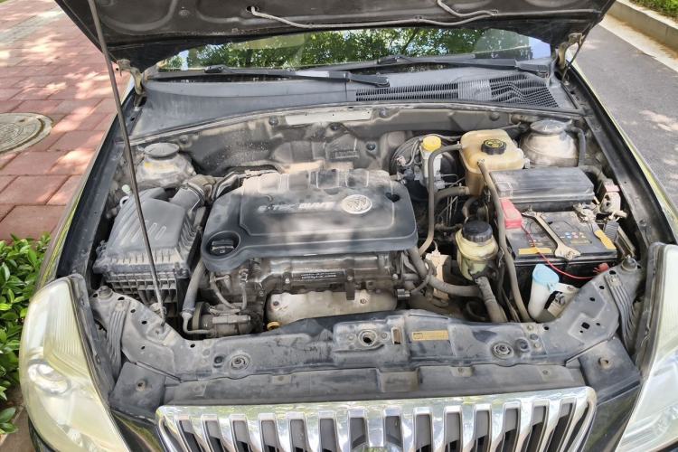 Used Buick Excelle 2013 1.5L Automatic Classic Model Engine Bay