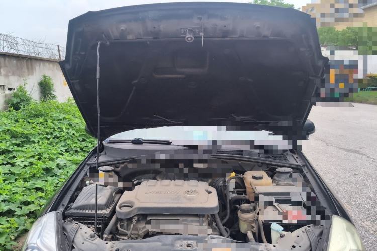 Used Buick Excelle 2013 1.5L Manual Luxury Model Engine Bay