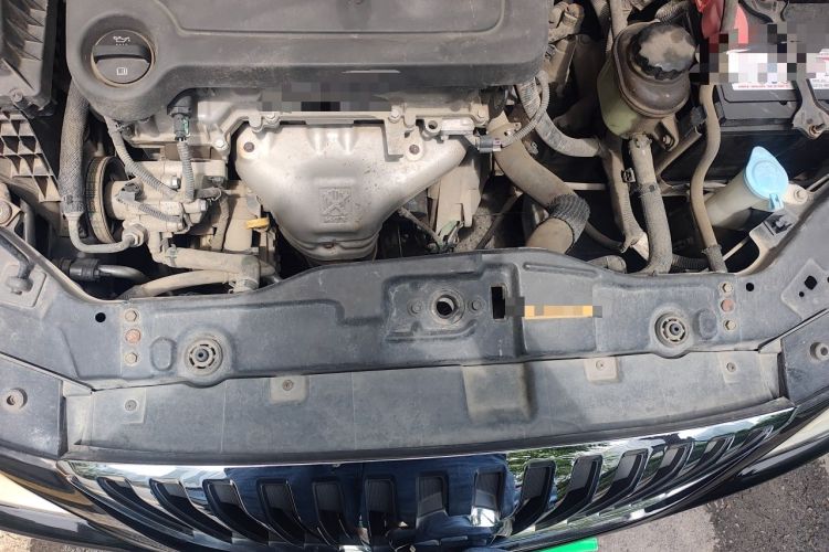 Used Buick Excelle 2013 1.5L Manual Luxury Model Engine Bay