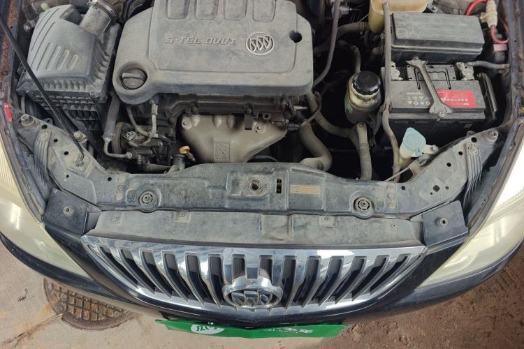 Used Buick Excelle 2013 1.5L Manual Classic Model Engine Bay