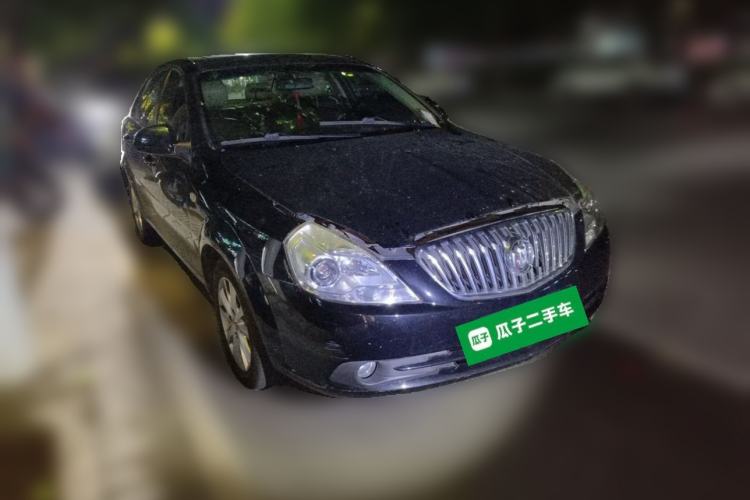 Used Buick Excelle 2013 1.5L Automatic Luxury Model Front Right 45 Deg