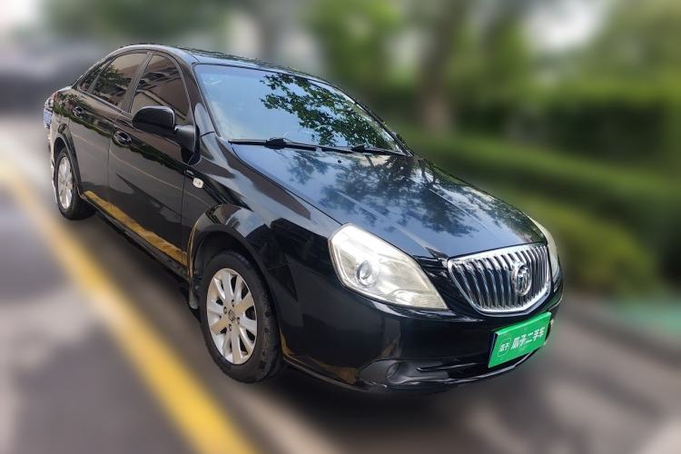 Used Buick Excelle 2013 1.5L Manual Luxury Model Front Right 45 Deg