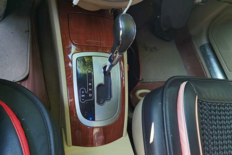 Used Buick Excelle 2013 1.5L Automatic Luxury Model Gear Lever