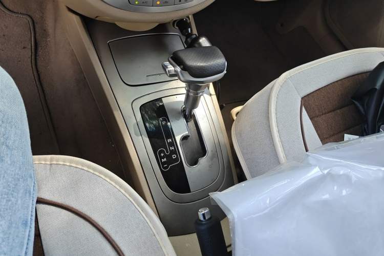Used Buick Excelle 2013 1.5L Automatic Classic Model Gear Lever