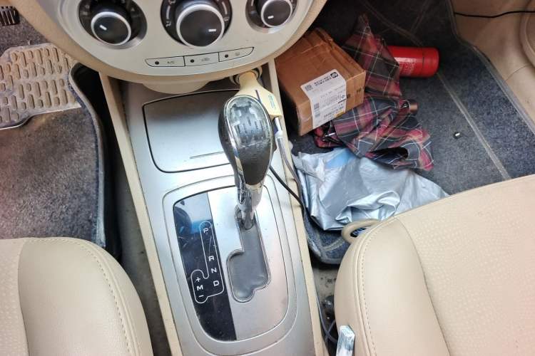 Used Buick Excelle 2013 1.5L Automatic Classic Model Gear Lever