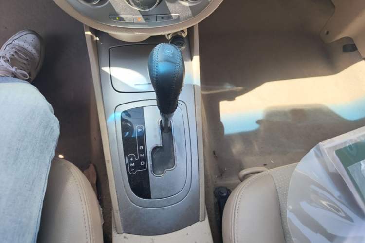 Used Buick Excelle 2013 1.5L Automatic Classic Model Gear Lever