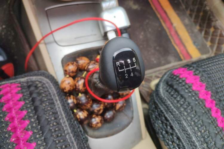 Used Buick Excelle 2013 1.5L Manual Classic Model Gear Lever