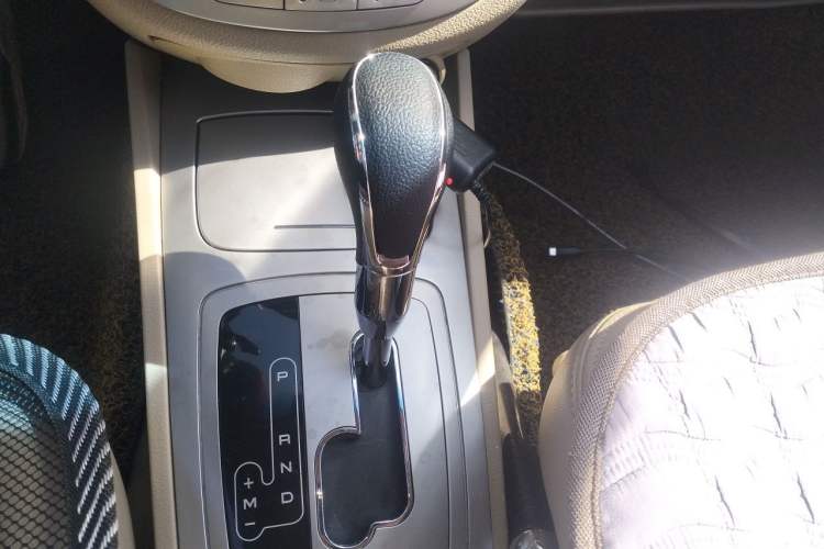Used Buick Excelle 2013 1.5L Automatic Classic Model Gear Lever