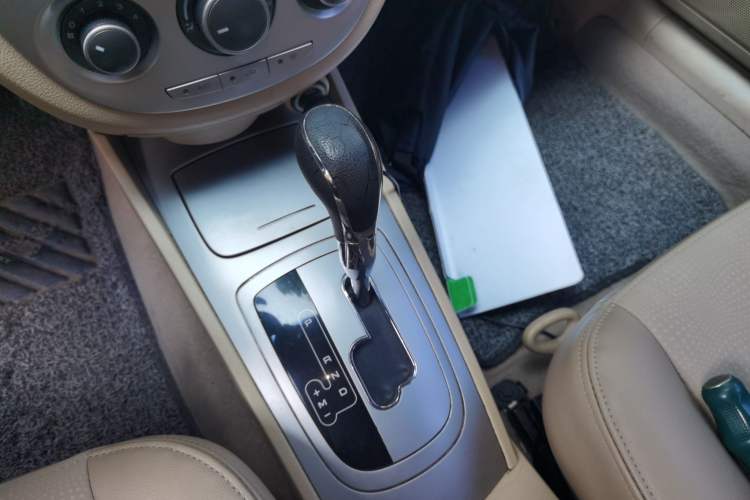 Used Buick Excelle 2013 1.5L Automatic Classic Model Gear Lever