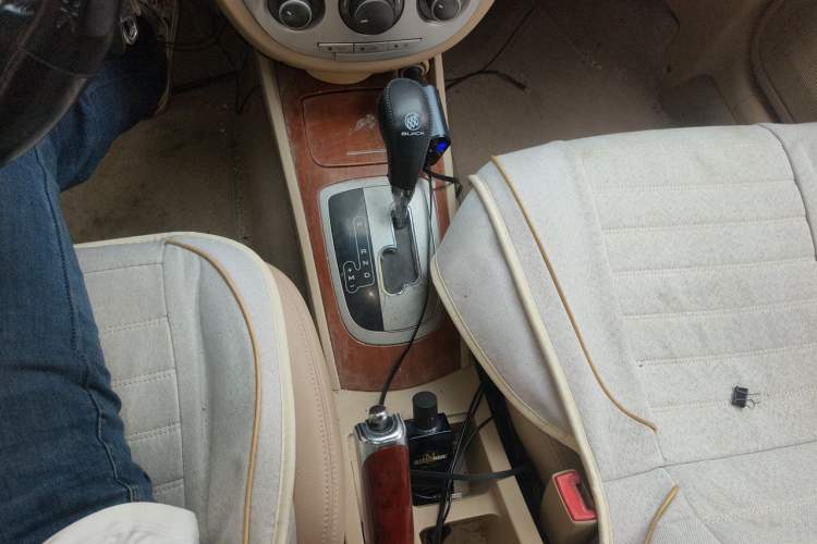 Used Buick Excelle 2013 1.5L Automatic Luxury Model Gear Lever