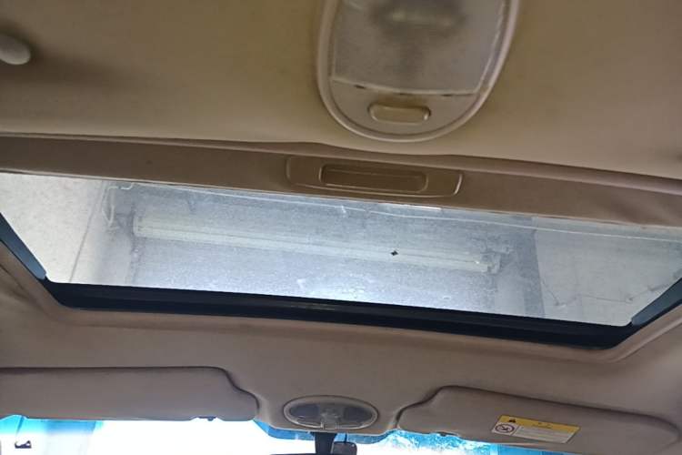 Used Buick Excelle 2013 1.5L Manual Classic Model Headliner