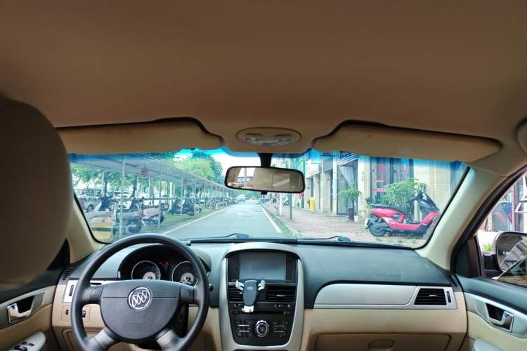 Used Buick Excelle 2013 1.5L Automatic Classic Model Headliner