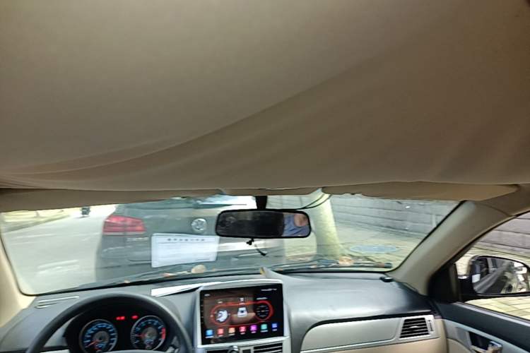 Used Buick Excelle 2013 1.5L Automatic Classic Model Headliner