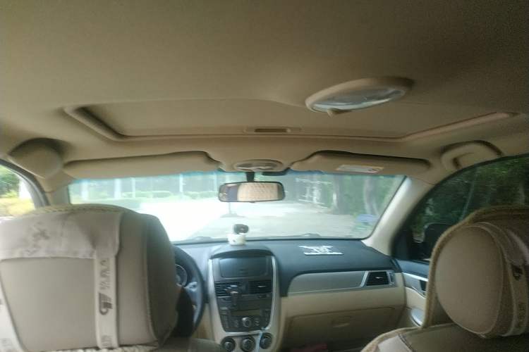Used Buick Excelle 2013 1.5L Manual Classic Model Headliner