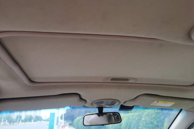 Used Buick Excelle 2013 1.5L Manual Classic Model Headliner
