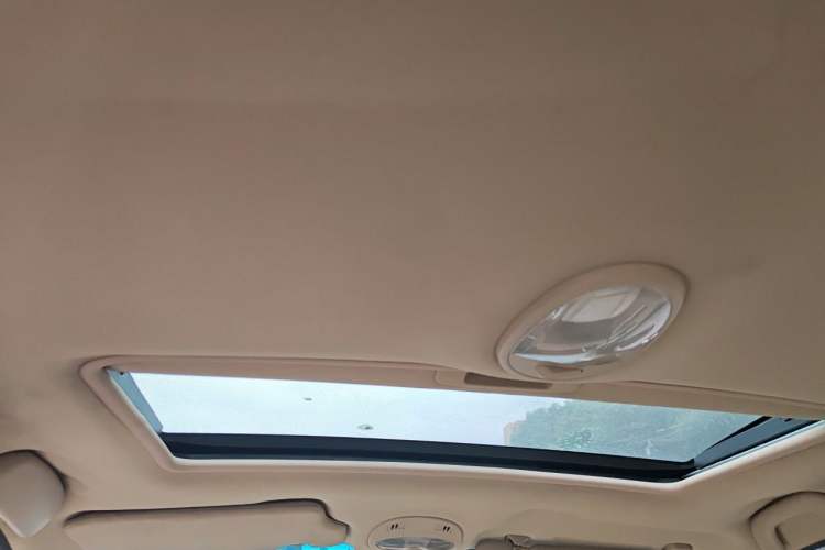 Used Buick Excelle 2013 1.5L Automatic Luxury Model Headliner