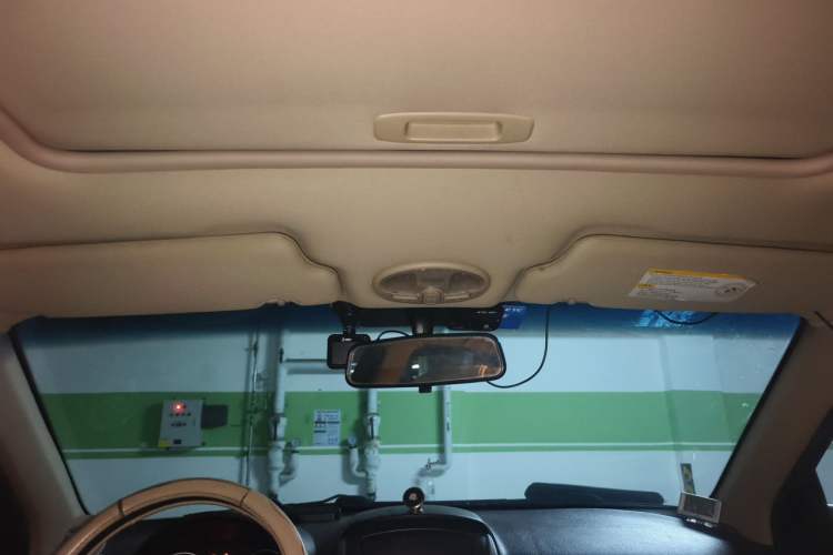 Used Buick Excelle 2013 1.5L Manual Classic Model Headliner