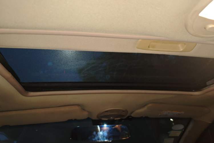 Used Buick Excelle 2013 1.5L Automatic Luxury Model Headliner