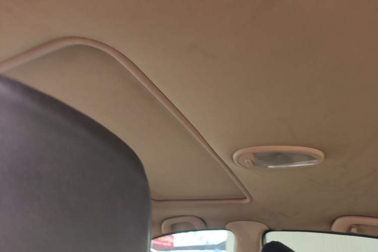 Used Buick Excelle 2013 1.5L Manual Classic Model Headliner