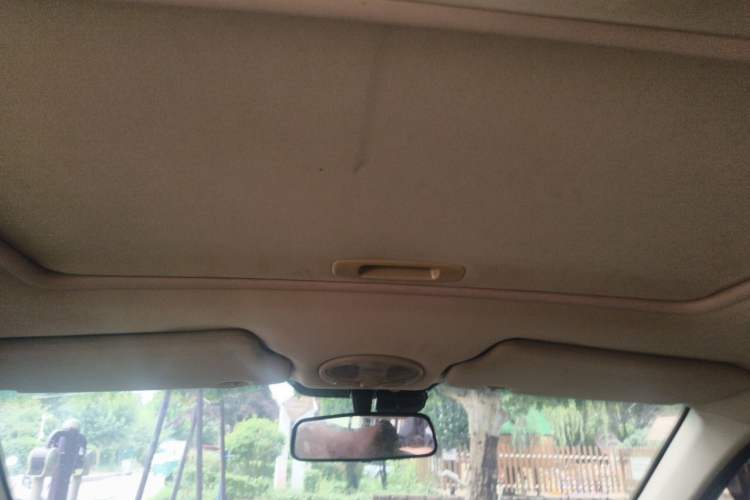 Used Buick Excelle 2013 1.5L Manual Classic Model Headliner