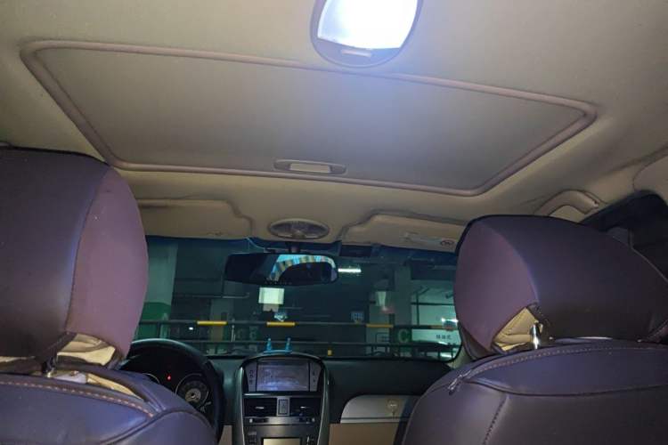 Used Buick Excelle 2013 1.5L Manual Classic Model Headliner