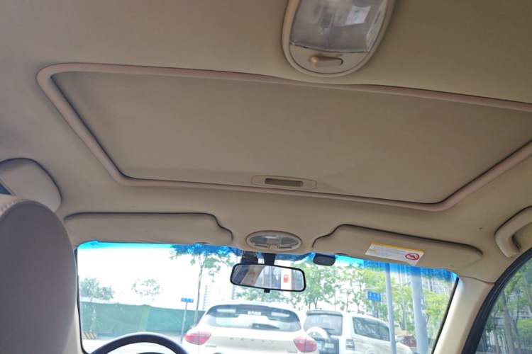 Used Buick Excelle 2013 1.5L Manual Classic Model Headliner