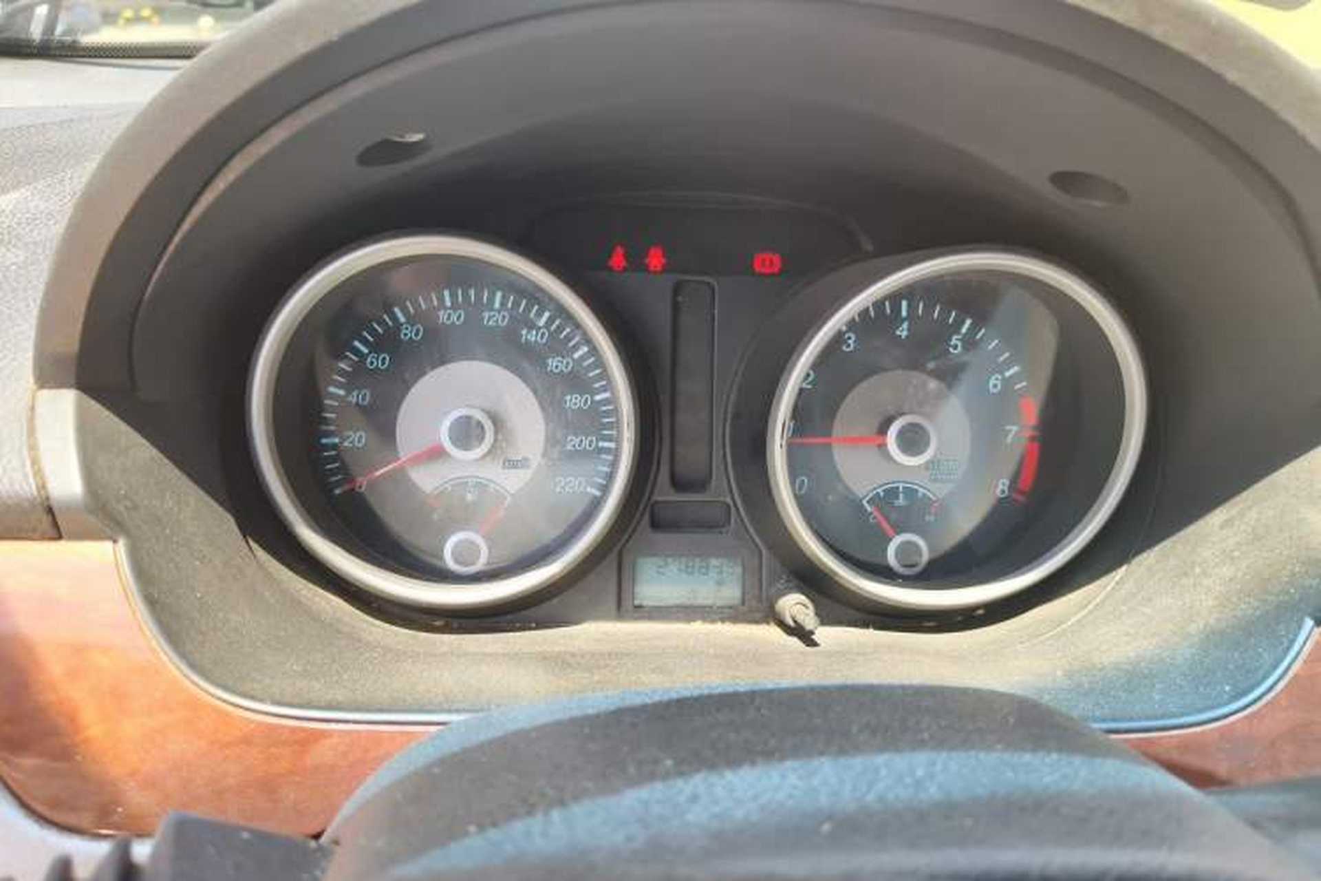 Used Buick Excelle 2013 1.5L Manual Luxury Model Instrument Cluster