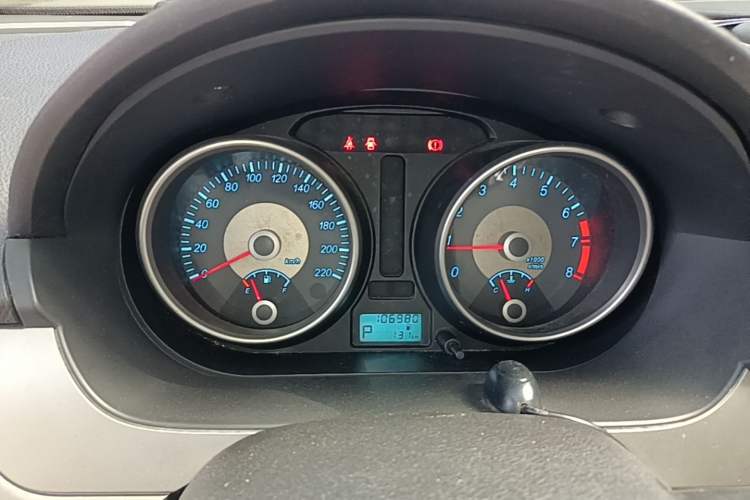 Used Buick Excelle 2013 1.5L Automatic Classic Model Instrument Cluster