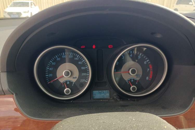 Used Buick Excelle 2013 1.5L Automatic Luxury Model Instrument Cluster