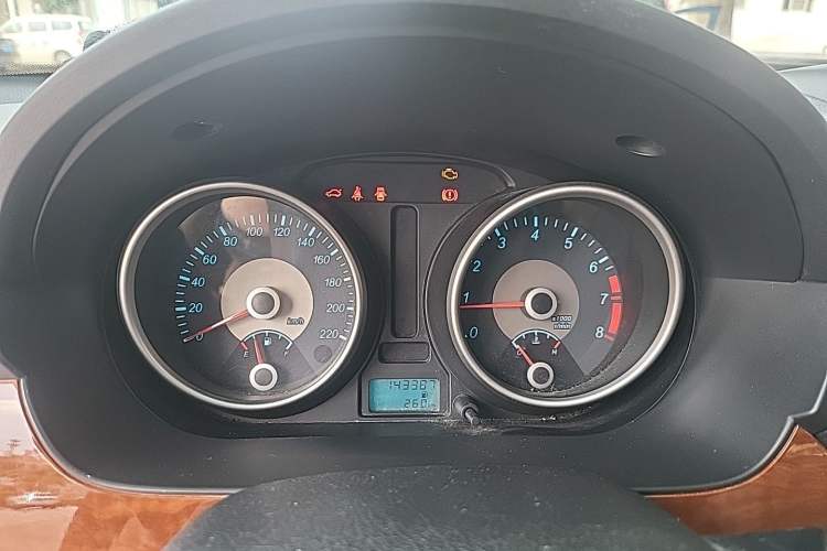 Used Buick Excelle 2013 1.5L Manual Luxury Model Instrument Cluster