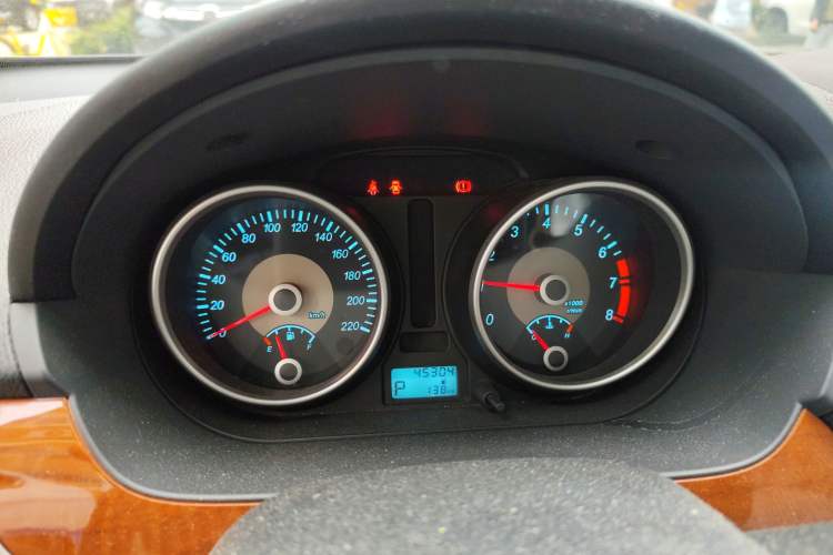 Used Buick Excelle 2013 1.5L Automatic Luxury Model Instrument Cluster