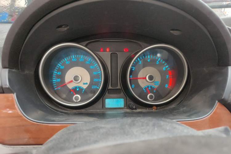 Used Buick Excelle 2013 1.5L Automatic Luxury Model Instrument Cluster