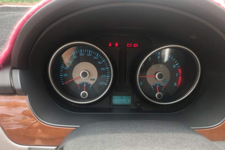 Used Buick Excelle 2013 1.5L Manual Luxury Model Instrument Cluster