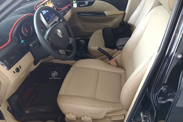 Used Buick Excelle 2013 1.5L Manual Classic Model Left Front Seat