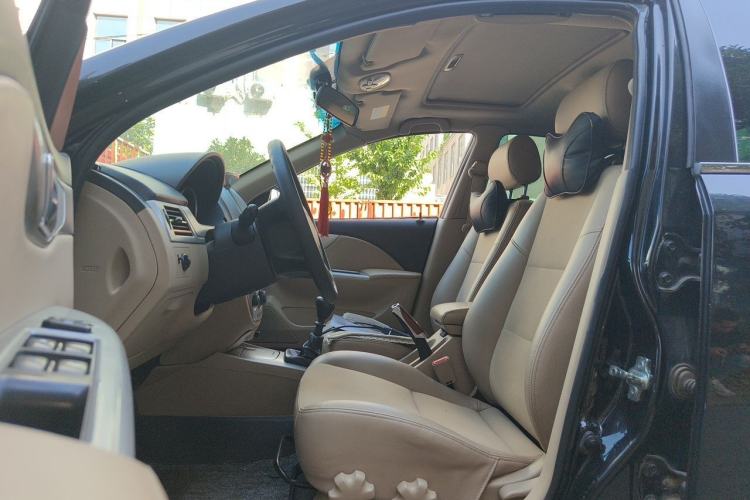 Used Buick Excelle 2013 1.5L Manual Classic Model Left Front Seat