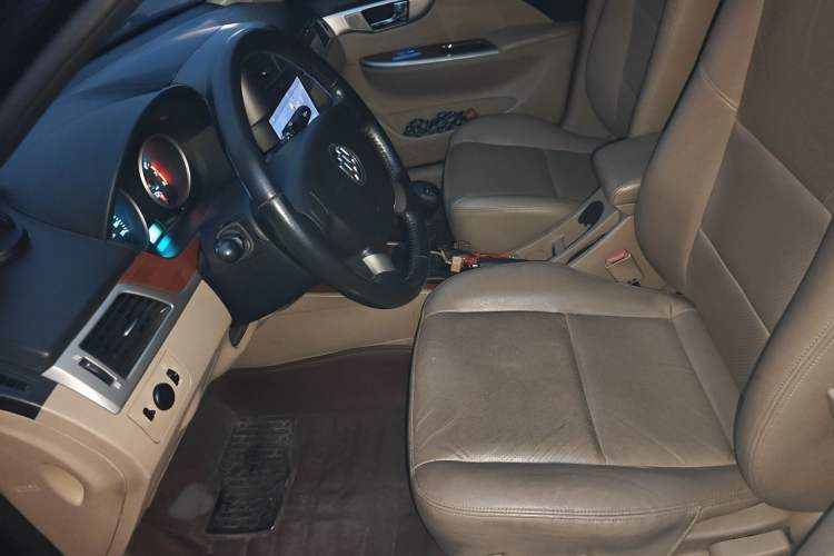 Used Buick Excelle 2013 1.5L Manual Luxury Model Left Front Seat