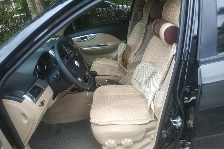 Used Buick Excelle 2013 1.5L Manual Classic Model Left Front Seat