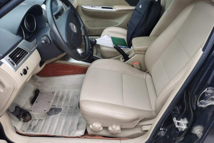Used Buick Excelle 2013 1.5L Manual Classic Model Left Front Seat