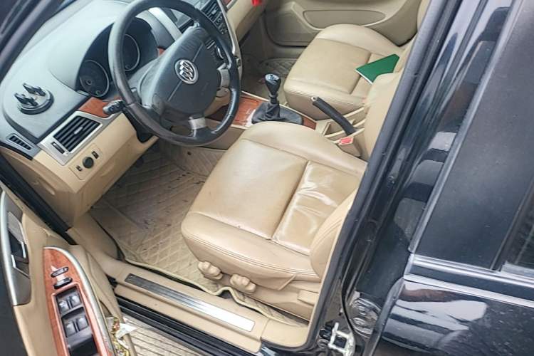 Used Buick Excelle 2013 1.5L Manual Classic Model Left Front Seat