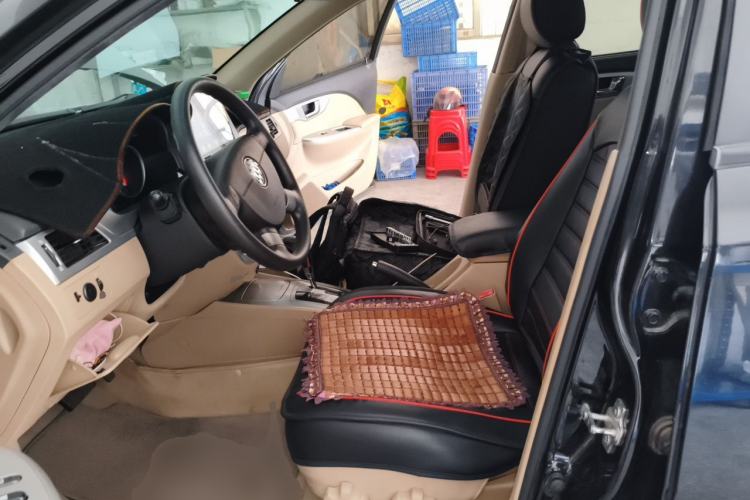 Used Buick Excelle 2013 1.5L Automatic Classic Model Left Front Seat