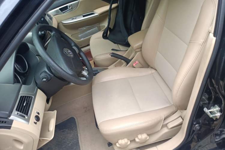 Used Buick Excelle 2013 1.5L Automatic Classic Model Left Front Seat